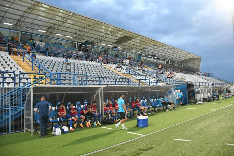 Galerija s hrvatskih stadiona: Maksimirska poruka Or&scaron;iću, 20 tisuća hajdukovaca 'zapalilo' Poljud