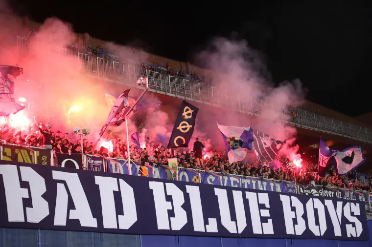 Galerija s hrvatskih stadiona: Maksimirska poruka Or&scaron;iću, 20 tisuća hajdukovaca 'zapalilo' Poljud