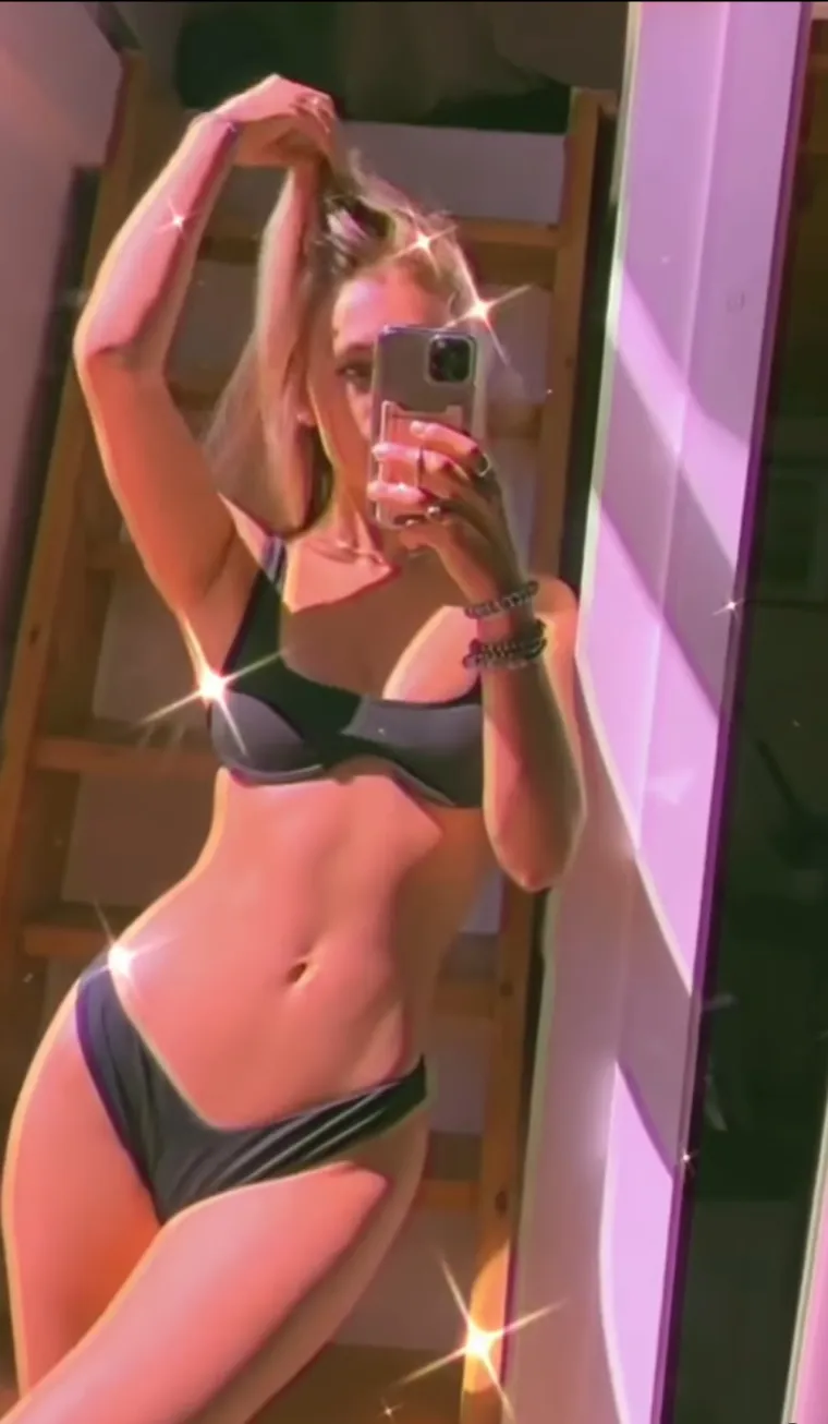 Piqueova 12 godina mlađa djevojka ne voli pokazivati lice, ali se zato ne libi pokazati savr&scaron;eno tijelo