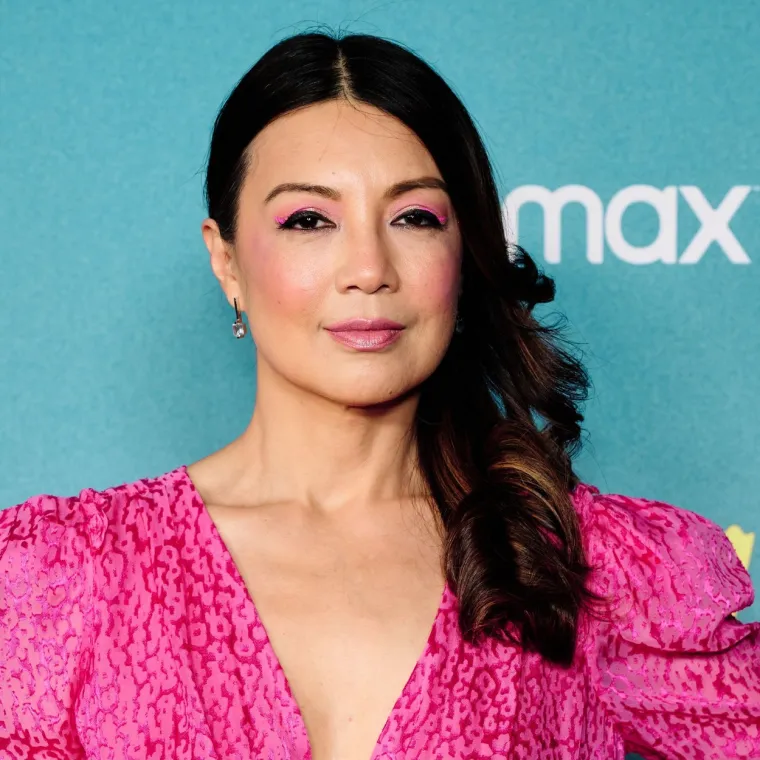 Ming-Na Wen