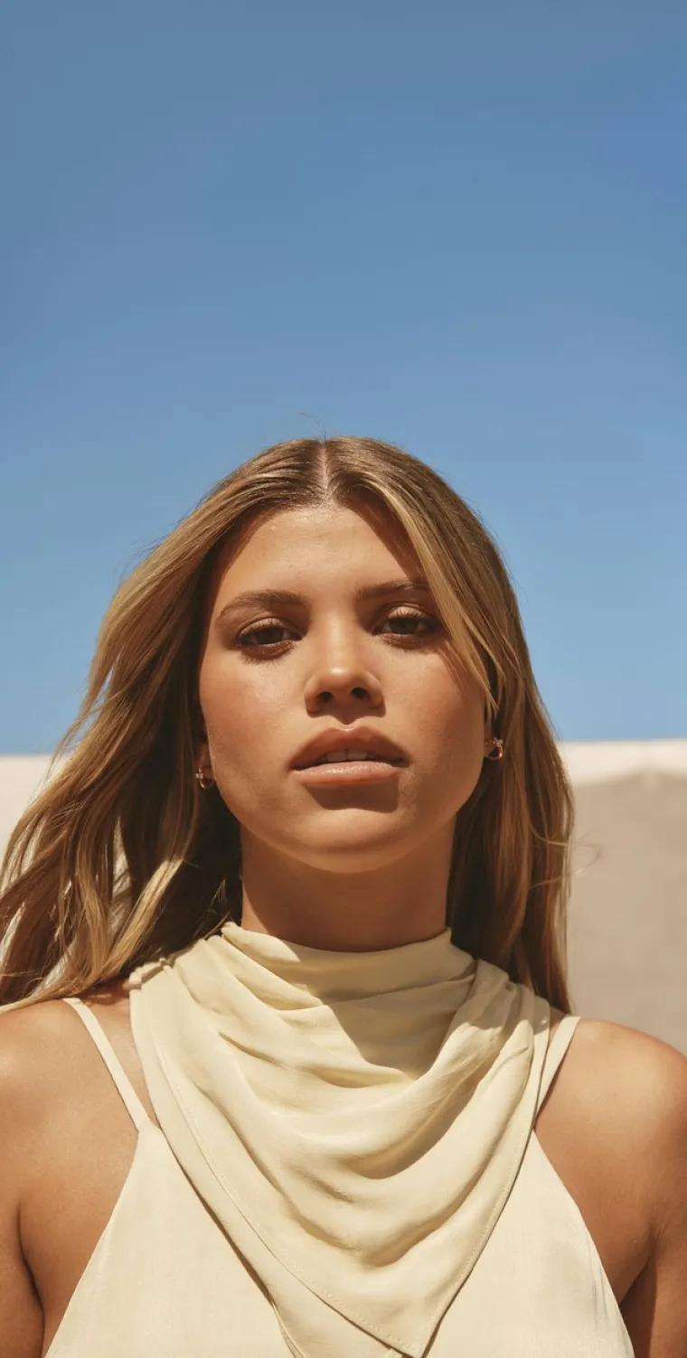 Sofia i Elliot su uplovili u vezu tek pro&scaron;le godine, nakon &scaron;to su dugo vremena bili dobri prijatelji. Elliot je u svijetu glazbe poznat i kao sin Luciana Graingea, direktora i predsjednika vodeće svjetske diskografske kuće Universal Music Group koja surađuje sa zvijezdama poput Rihanne i Lady Gage.