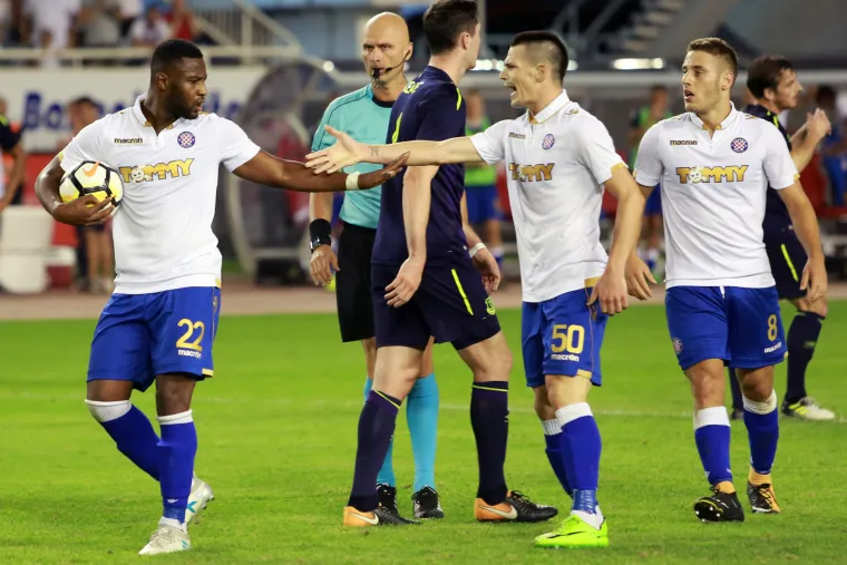 Hajduk je na današnji dan remizirao s Evertonom: 'Radošević ima bombu... Radošević, kakav pogodak'