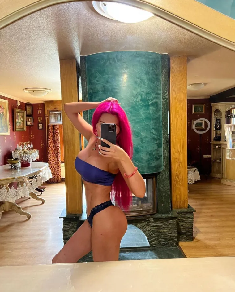 Žena s 'najvećim obrazima na svijetu' pokazala potpuno novi ekstrem: 'Ako me danas vidite u gradu s rogovima...'