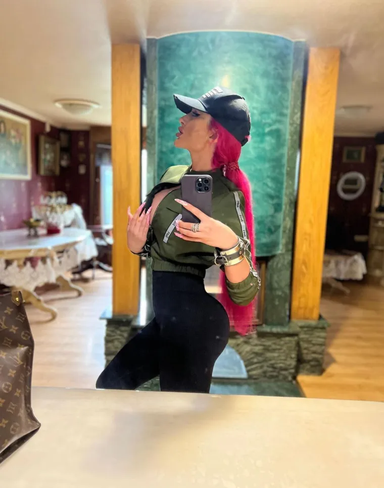 Žena s 'najvećim obrazima na svijetu' pokazala potpuno novi ekstrem: 'Ako me danas vidite u gradu s rogovima...'