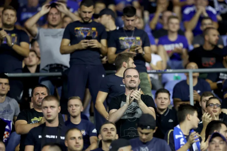 Fantastična atmosfera na Maksimiru uoči utakmice sezone: Zagrepčani napunili stadion