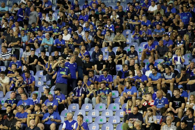 Fantastična atmosfera na Maksimiru uoči utakmice sezone: Zagrepčani napunili stadion