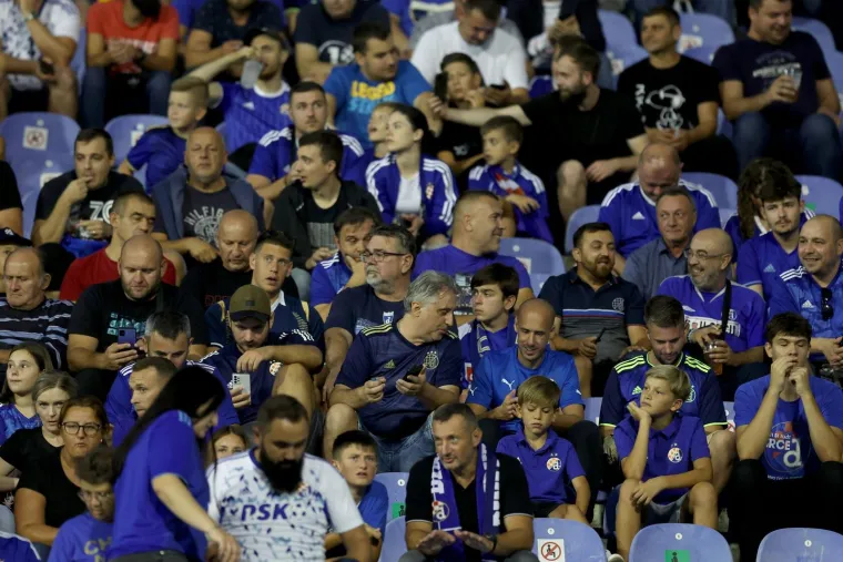 Fantastična atmosfera na Maksimiru uoči utakmice sezone: Zagrepčani napunili stadion