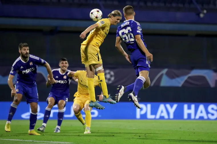 Petkovićeve škarice, šokantan gol Bodea i ludi produžeci: Pogledajte kako je izgledala velika Dinamova noć