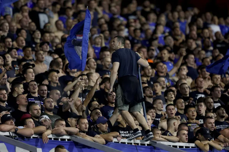 Spektakularni kadrovi nezapamćenog ludila: Petković nije mogao vjerovati; 'Nisu se gasili 120 minuta, svaka im čast'