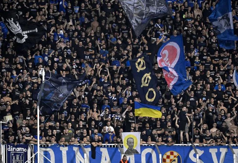 Spektakularni kadrovi nezapamćenog ludila: Petković nije mogao vjerovati; 'Nisu se gasili 120 minuta, svaka im čast'