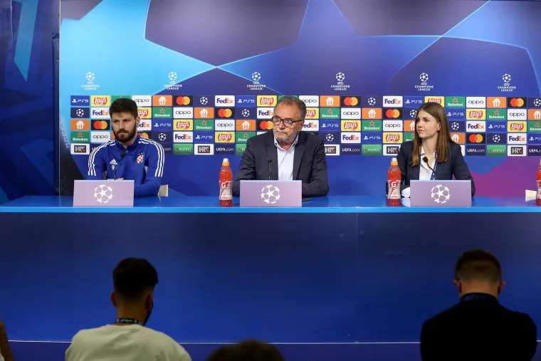 Pobjednička pressica Dinama, 'magico' Petković glavna zvijezda: 'Drago mi je da je Bruno kraj mene'