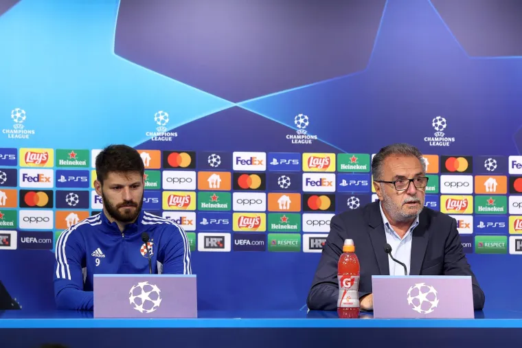 Pobjednička pressica Dinama, 'magico' Petković glavna zvijezda: 'Drago mi je da je Bruno kraj mene'