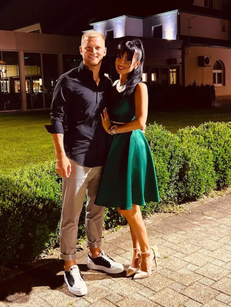 Nogometaš Petar Bočkaj prošle je godine oženio Nikolinu Grgić. Sudbonosno &quot;da&quot; rekli su u Osijeku na Trgu Vatroslava Lisinskog u Tvrđi, dok je Bočkaj još uvijek igrao za NK Osijek.

