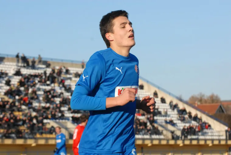 Iskopali smo ih! Pogledajte stare fotografije Matea Kovačića kad je kao mladi nogometa&scaron; igrao za Dinamo, neke su potpuni hit