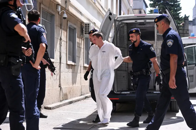 Ovo je osumnjičeni za brutalno ubojstvo na Zrću. Čuvali ga interventni policajci s dugim cijevima