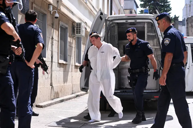 Ovo je osumnjičeni za brutalno ubojstvo na Zrću. Čuvali ga interventni policajci s dugim cijevima