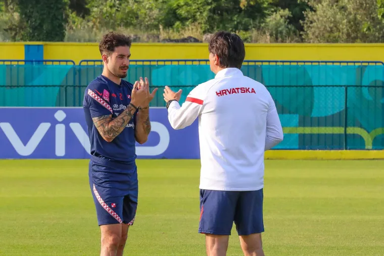 Jedan jedini - &Scaron;ime Vrsaljko: I&scaron;ao je za Hrvatsku glavom tamo gdje mnogi nisu nogom; Oplemenio je reprezentaciju