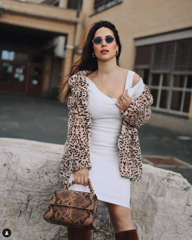 Lana Jurčević provocira iz kreveta - u donjem rublju i bez trunke &scaron;minke: 'Jedva čekam da se smrači...'