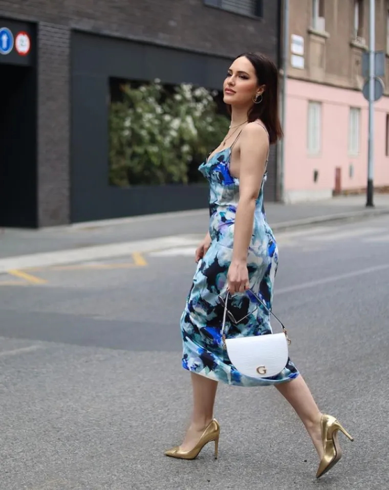 Lana Jurčević provocira iz kreveta - u donjem rublju i bez trunke &scaron;minke: 'Jedva čekam da se smrači...'