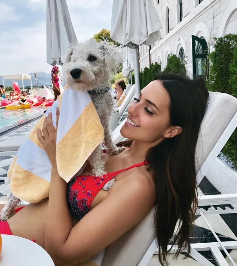 Lana Jurčević provocira iz kreveta - u donjem rublju i bez trunke &scaron;minke: 'Jedva čekam da se smrači...'