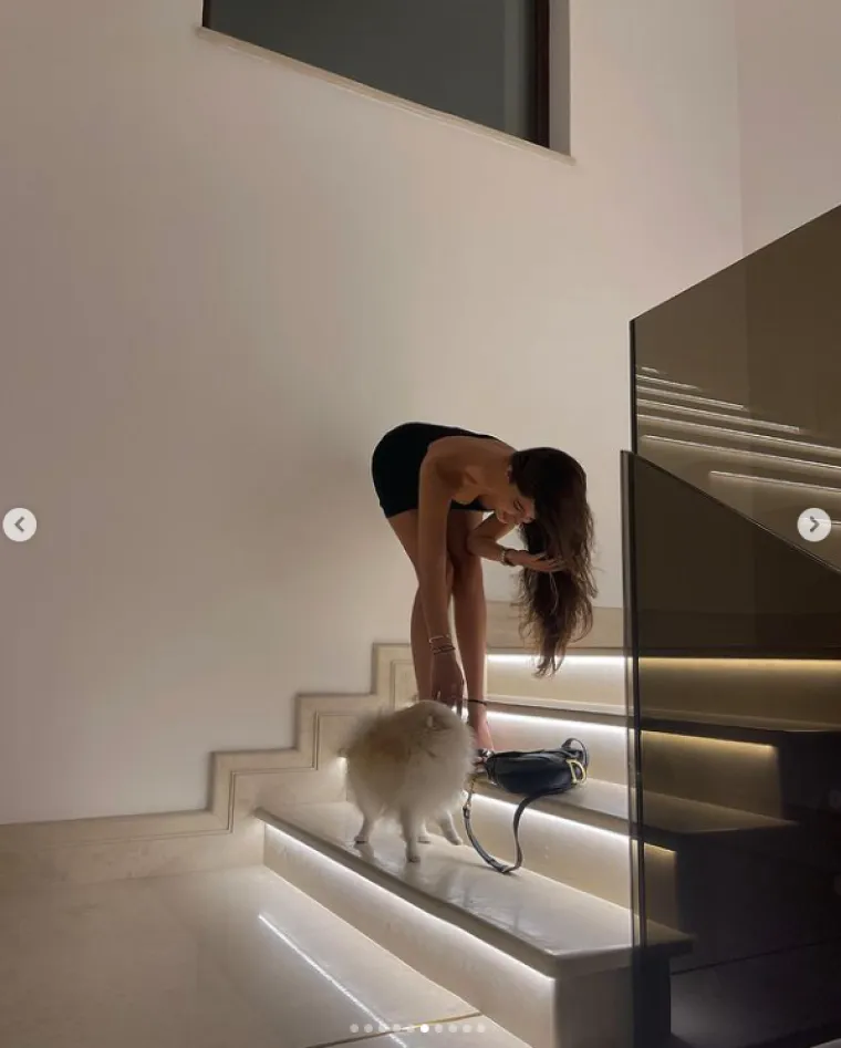 'Željela je bokove kao Kim Kardashian': Jedva punoljetnu kći Harisa Džinovića prozivaju zbog goli&scaron;avosti, ali i niza estetskih zahvata