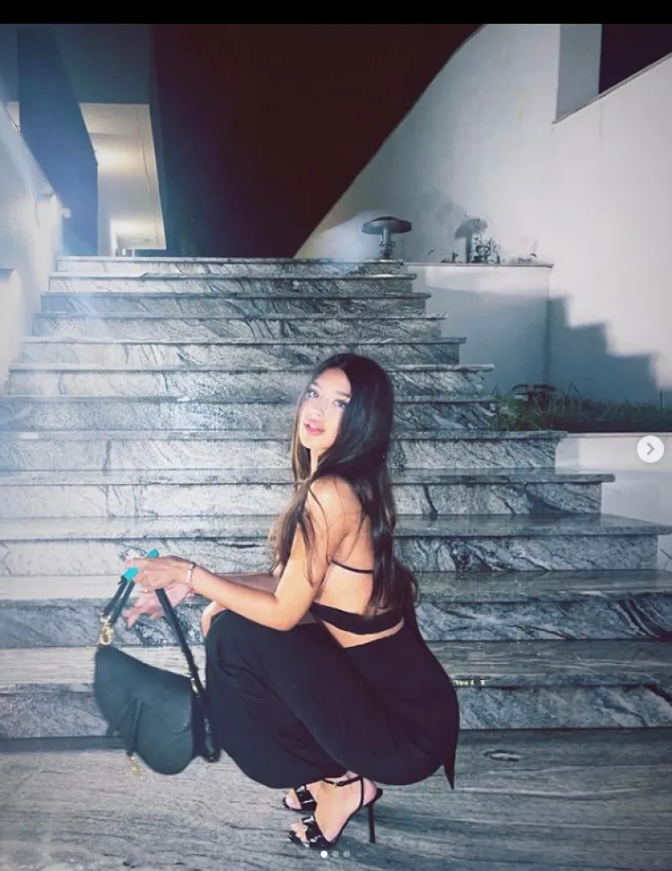 'Željela je bokove kao Kim Kardashian': Jedva punoljetnu kći Harisa Džinovića prozivaju zbog goli&scaron;avosti, ali i niza estetskih zahvata