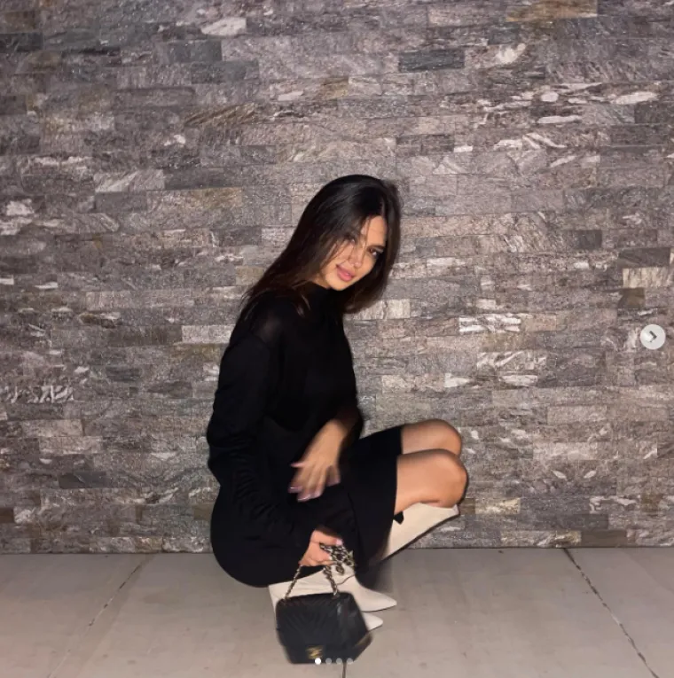 'Željela je bokove kao Kim Kardashian': Jedva punoljetnu kći Harisa Džinovića prozivaju zbog goli&scaron;avosti, ali i niza estetskih zahvata