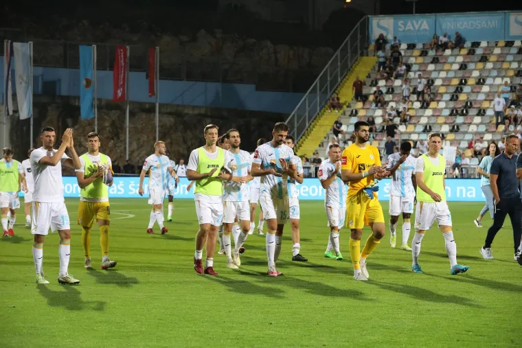 Poznata lica i jake poruke s tribina i terena Rujevice: 'Godine tuge i bola za još jednim herojem...'