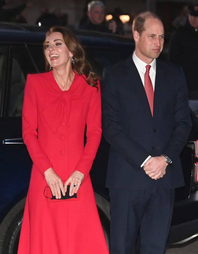 William i Kate će od engleske rezidencije princa Harryja i Meghan Markle biti udaljeni par minuta hoda, pa će im se djeca moći igrati s rođacima kad iz Amerike dođu u posjet. No, izvori bliski kraljevskoj obitelji kažu da se to neće tako skoro dogoditi, jer su braća još uvijek u žestokoj zavadi.
