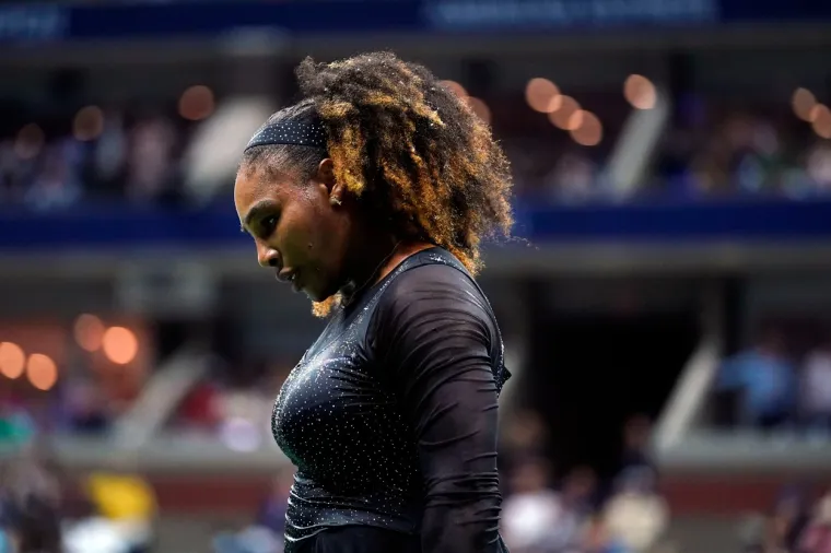 Kraljica priredila spektakl na US Openu: Serena igrala u dijamantima, navijači je iznenadili koreografijom