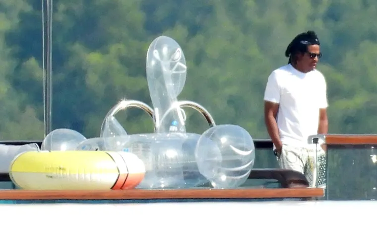 Beyonce i Jay Z nakon opu&scaron;tenog doručka na jahti u opu&scaron;tenom izdanju razgledavali ljepote hrvatske obale