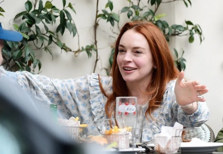 Da bi stvar bila gora, Lohan je tako u intervjuu s Oprah Winfrey priznala da je miješala kokain i alkohol. &quot;Sutradan se nisam osjećala dobro, ali uzela ga je jer mi je dopuštao da pijem više. Bila je to zabava. Ljudi bi mi nudili kokain, a ja bih uzela bez problema&quot;,ispričala je.  