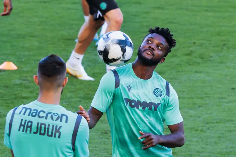 Chidozie Awaziem (4 milijuna eura) - Nigerijski reprezentativac i stoper Boaviste je stigao kao veliko pojačanje u Split na posudbu.