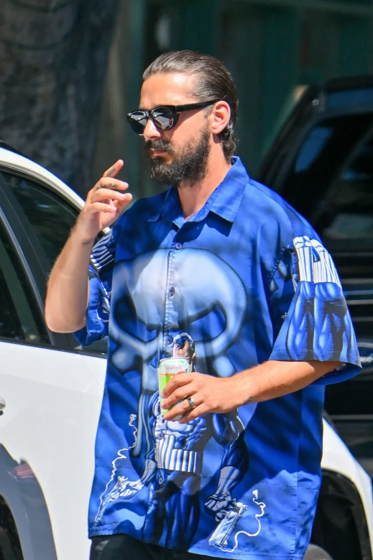 LaBeouf je odbacio optužbe, a datum suđenja zakazan je za 17. travnja 2023. godine. On je u intervjuu razjasnio svoja mnoga nedjela, piše LADbible. LaBeouf je, između ostalog, rekao da ima dugačak popis ljudi kojima se mora iskupiti te je priznao: &quot;prevario sam svaku ženu s kojom sam ikada bio&quot;. 