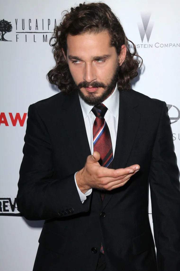 Shia LaBeouf istresao grešnu dušu pa mirno odšetao po cigarete: 'Prevario sam svaku s kojom sam bio, a nisam im rekao ni da imam herpes''
