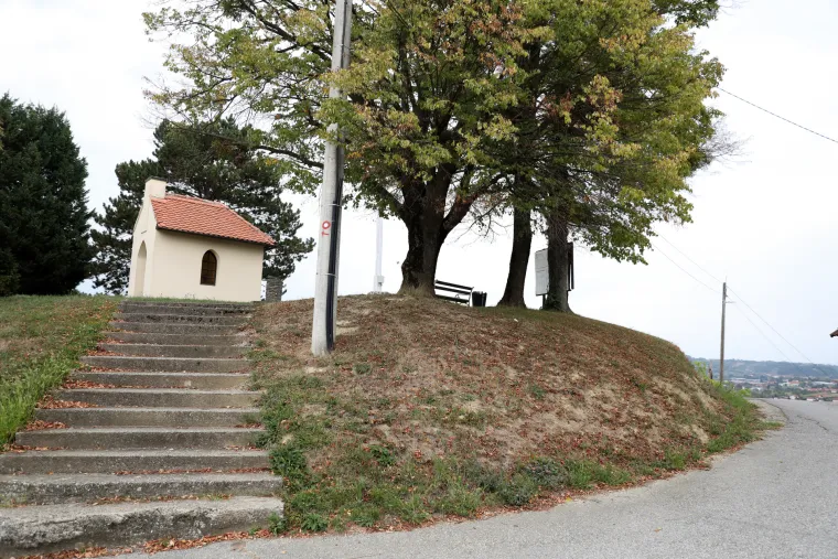 Kosti seljaka ubijenih u Seljačkoj buni doslovno izviru iz zemlje i nitko ništa ne poduzima...