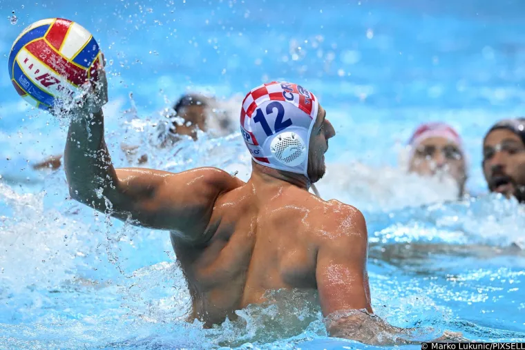 Ukrotili smo našu 'crnu mačku' u svim sportovima, potopili ju u bazenu Spaladium Arene