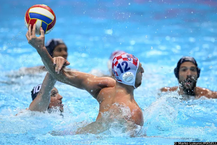 Ukrotili smo našu 'crnu mačku' u svim sportovima, potopili ju u bazenu Spaladium Arene