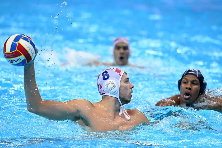 Barakude razbile nezgodne Francuze u fantastičnoj atmosferi pred 8 tisuća navijača