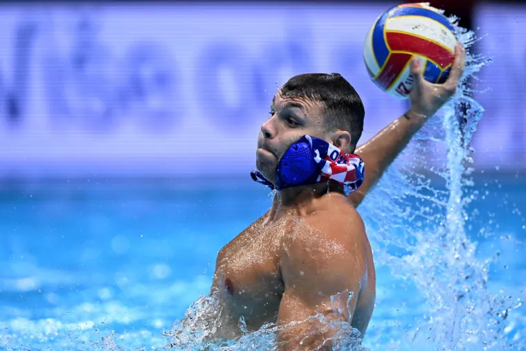 Hrvatska i Grčka vodili pravi rat u bazenu Spaladium Arene: Pogledajte ove uzbudljive kadrove sa EP-a, sva&scaron;ta se događalo ispod vode