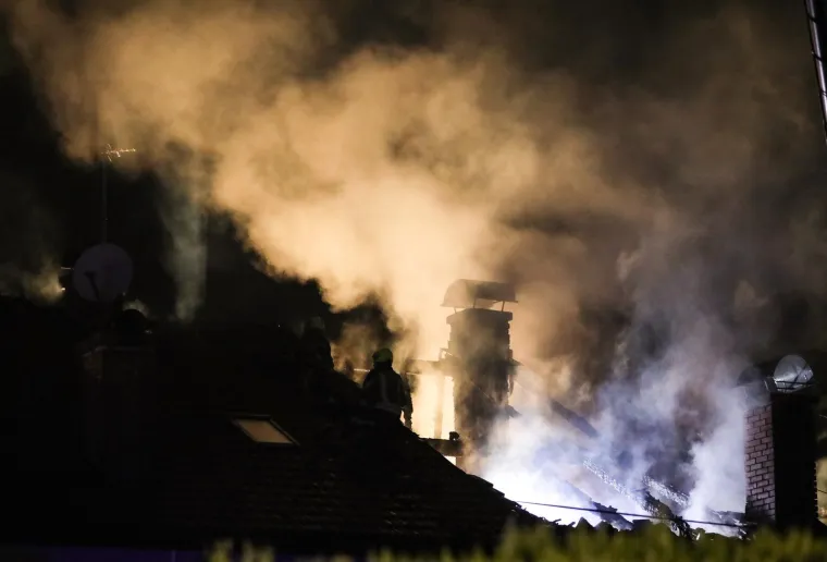 Pogledajte dramatične trenutke i posljedice velikog požara kuća u nizu u Zaprešiću