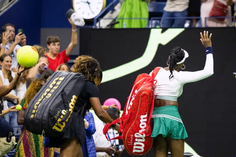 Odlazak teniskih kraljica: Pogledajte kako su navijači ispratili sestre Williams nakon poraza na US Openu