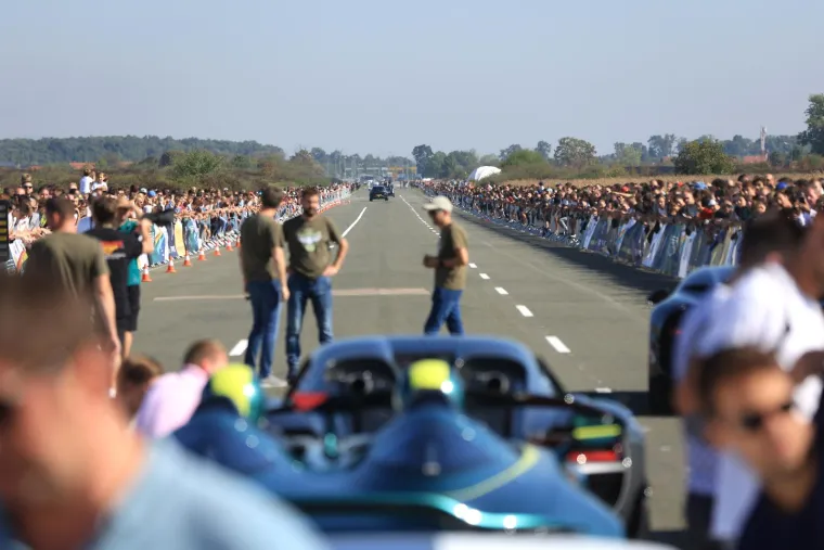 Superluksuzne jurilice u Velikoj Gorici pokazale su nevjerojatnu snagu, a ljepotice oko njih svoje adute