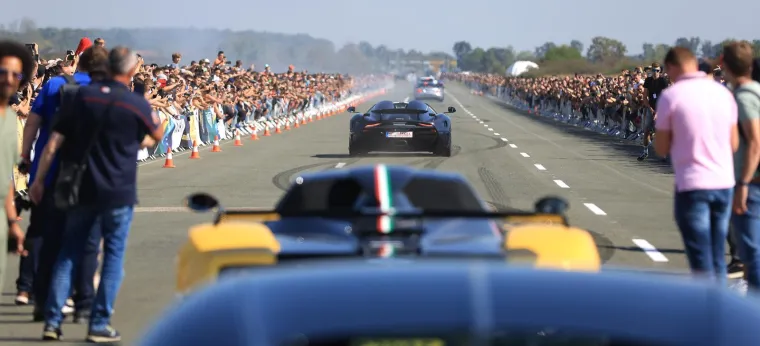 Superluksuzne jurilice u Velikoj Gorici pokazale su nevjerojatnu snagu, a ljepotice oko njih svoje adute