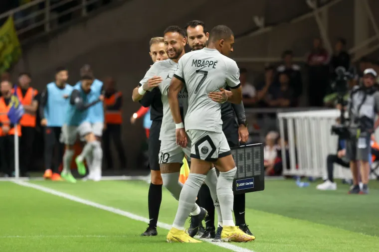 Neymar je u posljednjoj utakmici zamijenio Mbappea, izraz njegovog lica privukao veliku pažnju