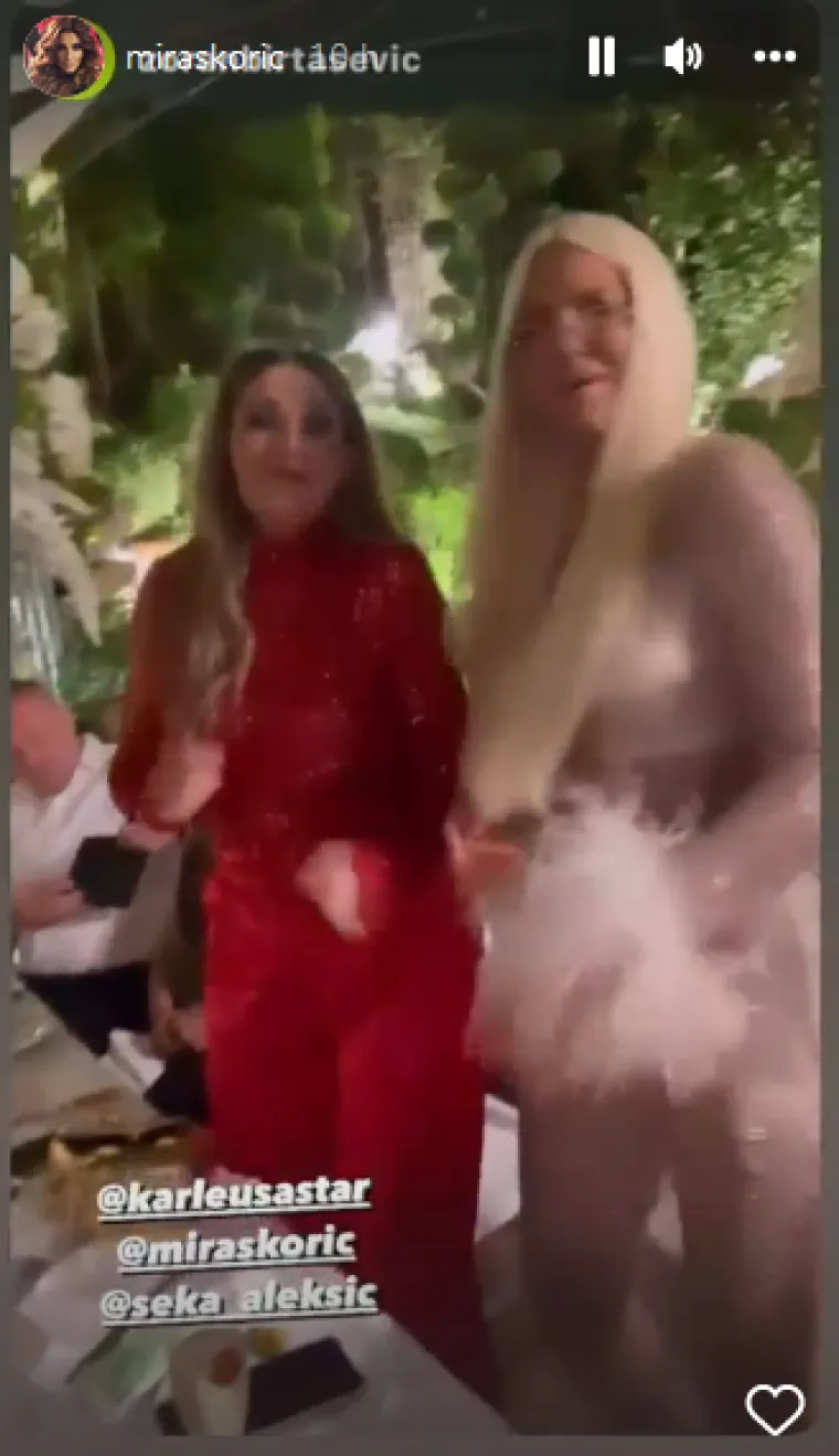 Jelena Karleuša, Mira Škorić