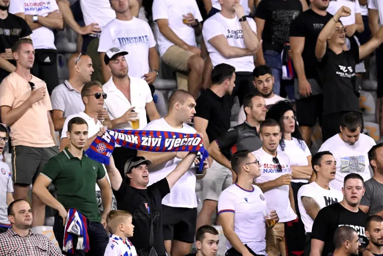 Galerija s hrvatskih stadiona: Torcida napravila spektakl protiv Belupa, BBB-i se zagrijali za Chelsea