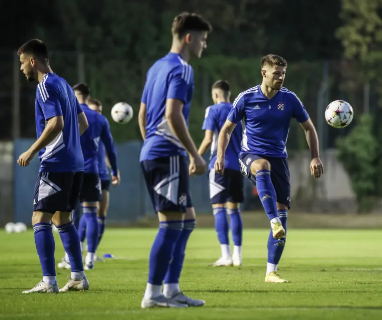 Posljednji trening Dinama prije utakmice s Chelseajem