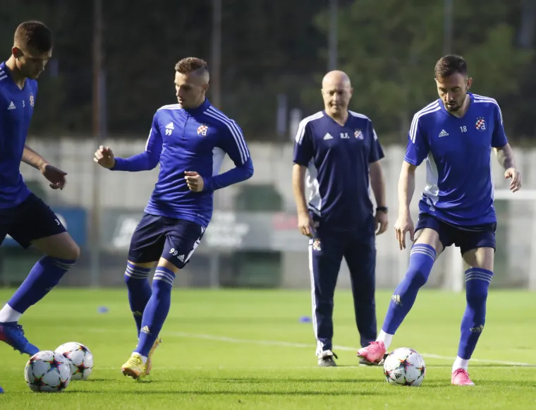 Posljednji trening Dinama prije utakmice s Chelseajem