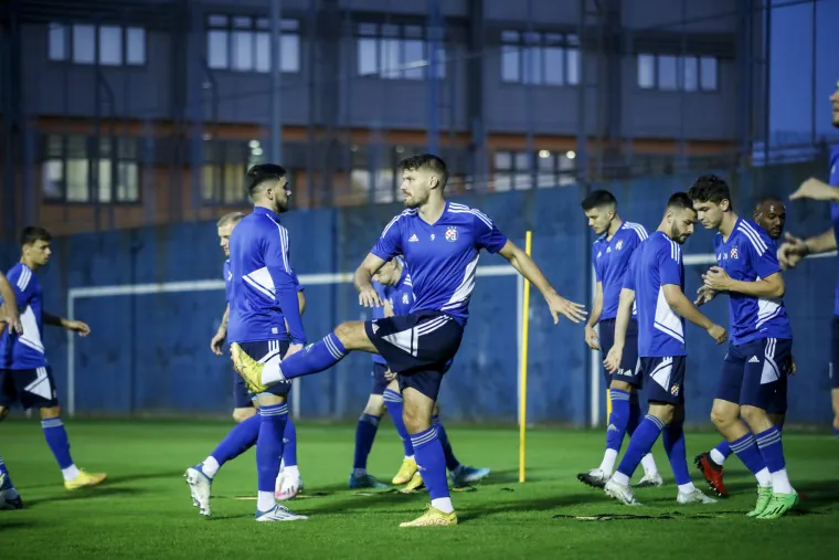 Posljednji trening Dinama prije utakmice s Chelseajem